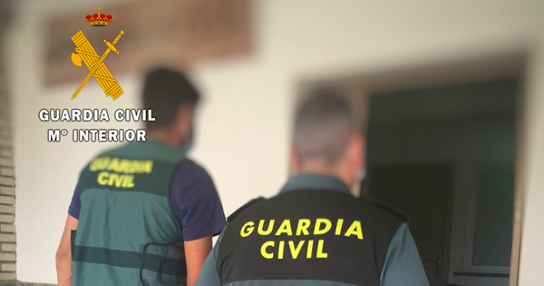La Guardia Civil detiene a dos jóvenes por el robo en una vivienda de Navalmoral de la Mata
