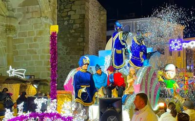 La Cabalgata de los Reyes Magos pone fin a las fiestas navideñas en Navalmoral de la Mata