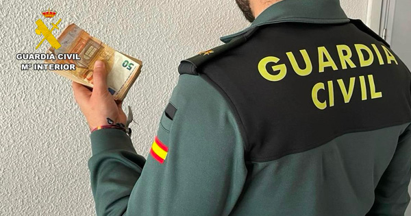 La Guardia Civil investiga a un hombre como presunto autor de un delito de estafa  mediante el método de la estampita