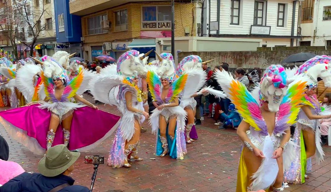 Publicadas las bases para las subvenciones a carrozas y comparsas del Carnaval de Navalmoral de la Mata 2025