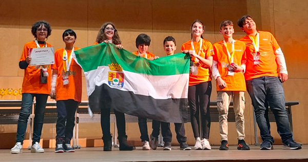 Cuatro equipos de la academia morala ArcaDroidEx destacan en la First Lego League celebrada en Salamanca