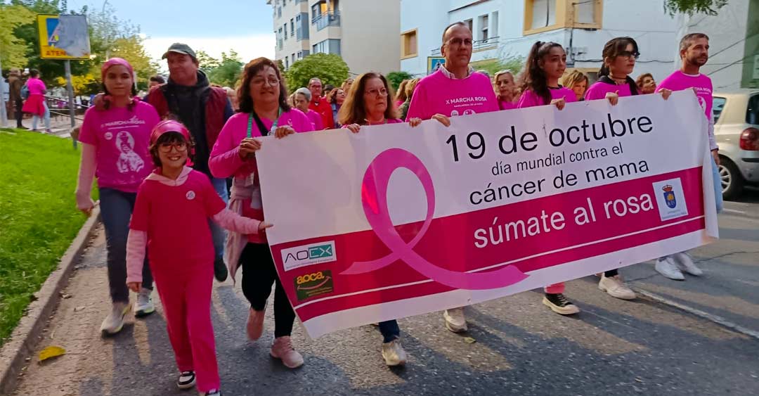 Éxito rotundo en la Semana Rosa de Navalmoral de la Mata contra el cáncer de mama