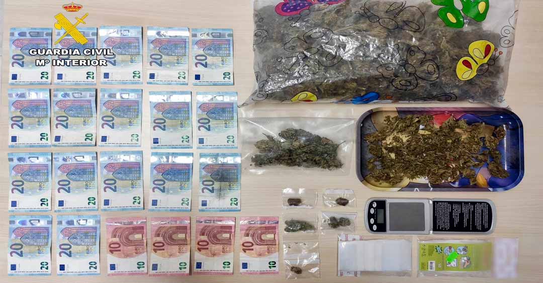 La Guardia Civil investiga a una mujer por tráfico de drogas en la localidad cacereña de Ceclavín